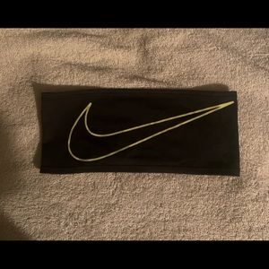 Black Nike Head Band Yoga Exercise Workout Gym